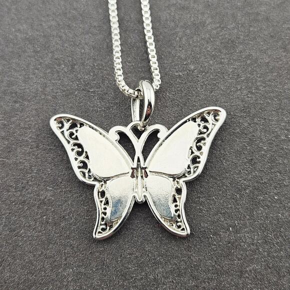 Mother Of Pearl Abalone Shell Butterfly Pendant Charm Necklace Silver Chain - Picture 4 of 6